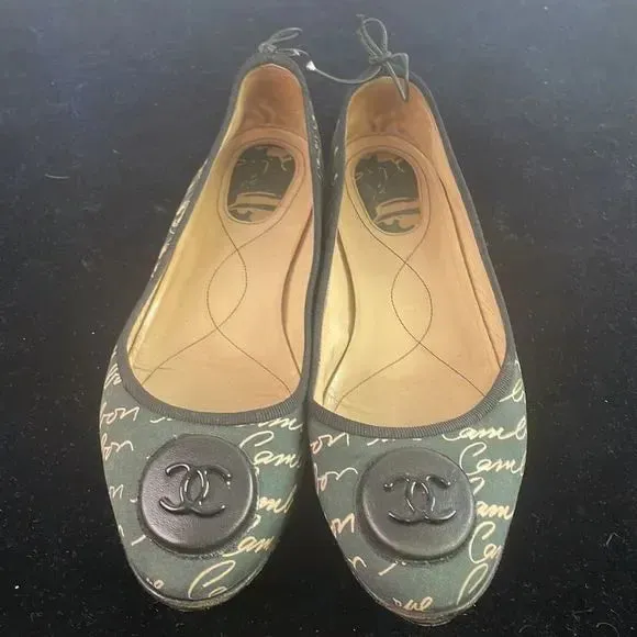 CHANEL Black and Beige Canvas Ballet Flats