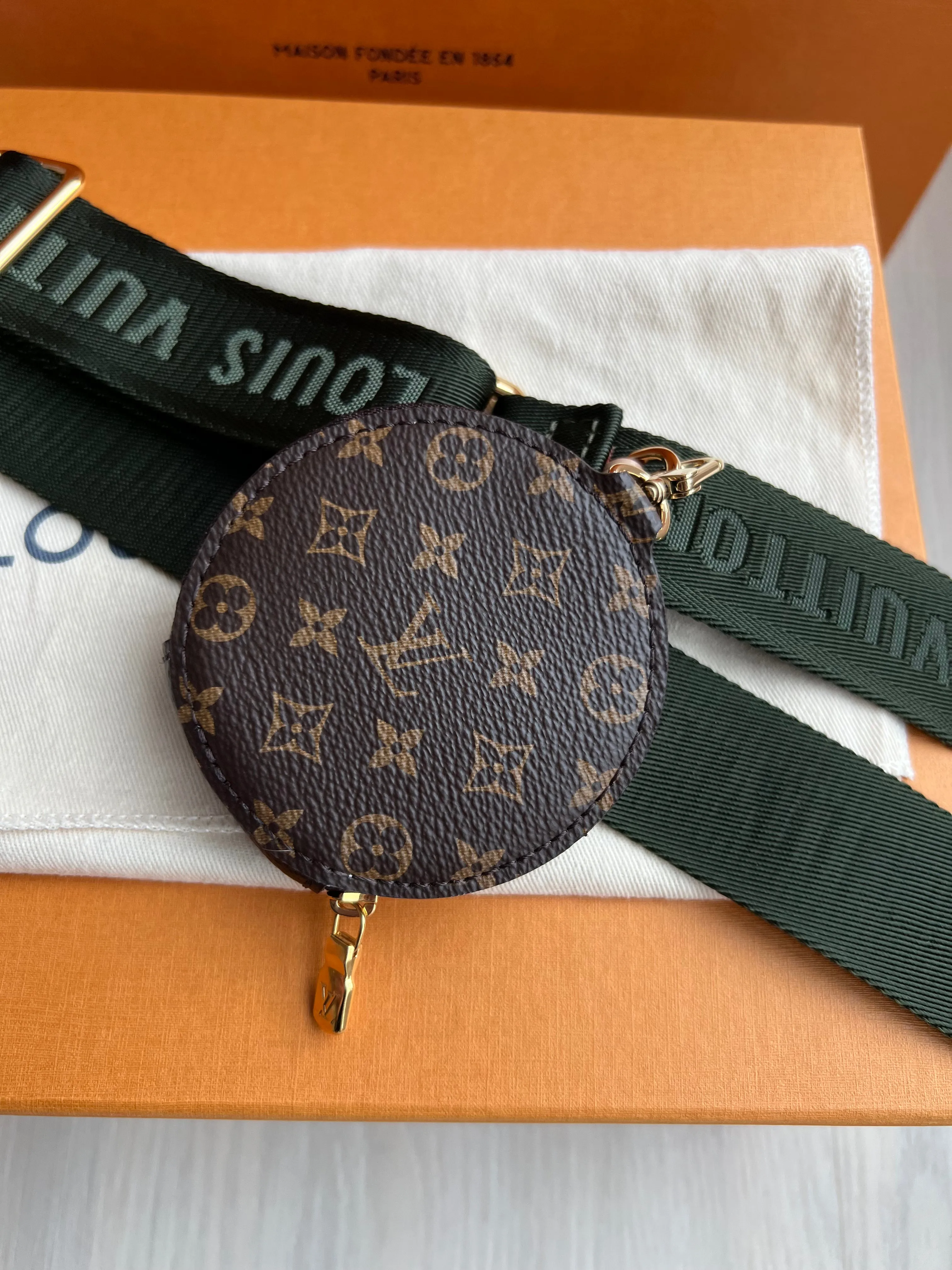 Louis Vuitton Bandouliere