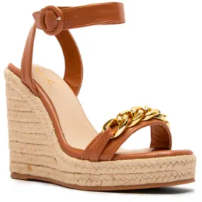 Qupid Cascade Wedges