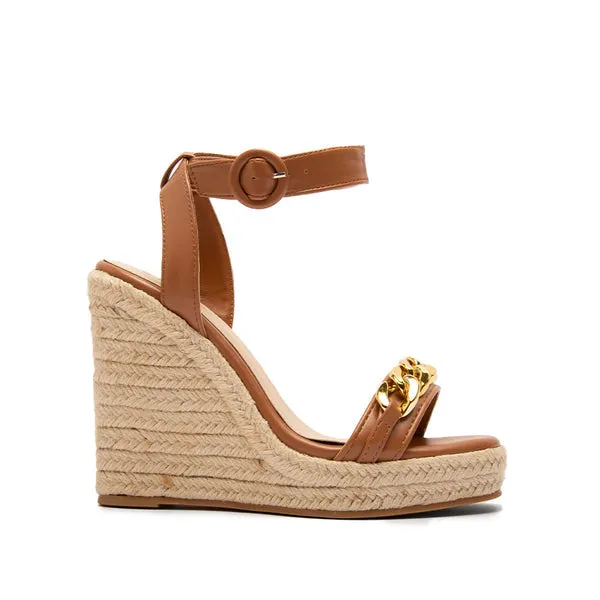 Qupid Cascade Wedges