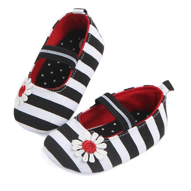 Striped Mary Jane Shoes with Daisy