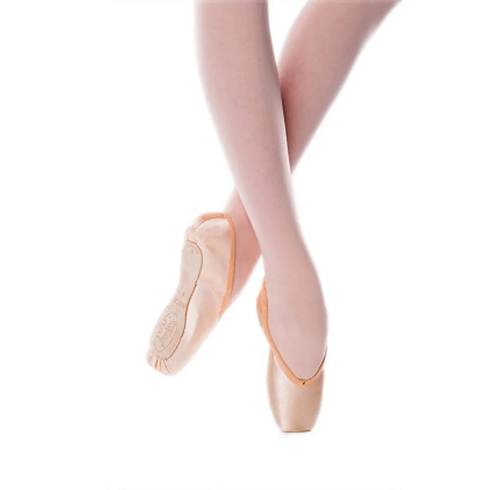 Studio Professional Pointe Shoe