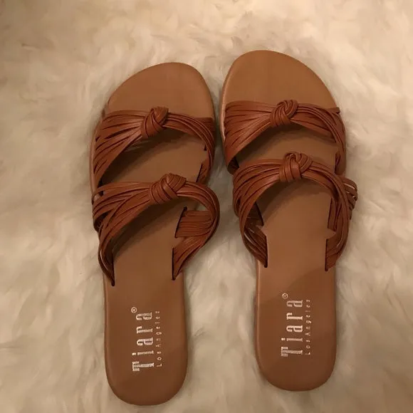 Vanessa Sandals- Camel