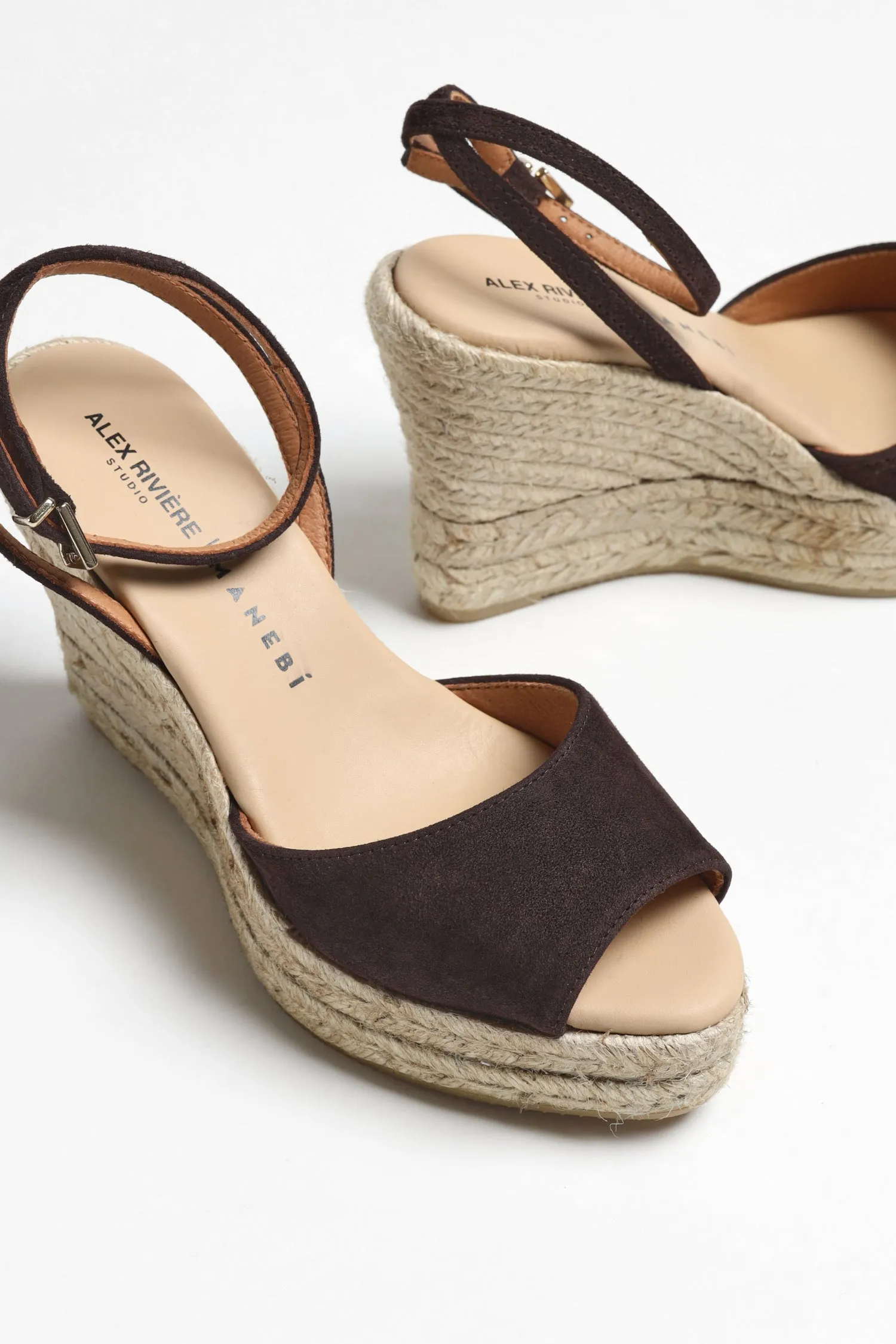 Wedges Viky Suede in Chocolate